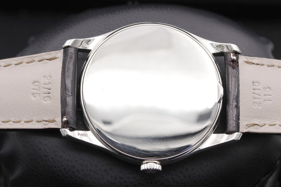 Patek Philippe Calatrava 5196P-001 Image 6